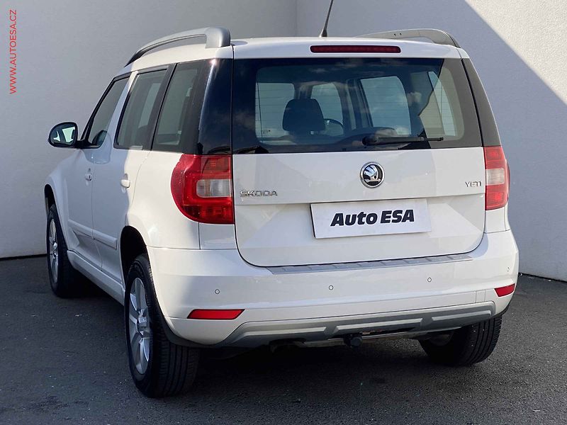 Škoda Yeti (2014) 1.2 TSi, Ambition, DSG, TZ - fotka 6 z 17