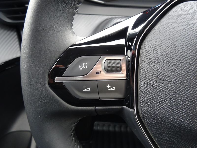 Peugeot 208 (2026) STYLE Hybrid 110 e-DCS6 - fotka 23 z 37