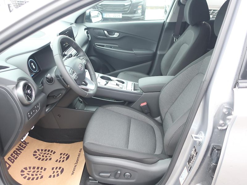 Hyundai Kona 65kWh-150KW POWER STYLE HEADUP - fotka 11 z 32