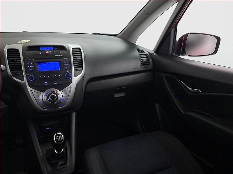 Hyundai ix20 (2014) 1.6 CVVT, LPG, Park. senzory - fotka 8 z 14