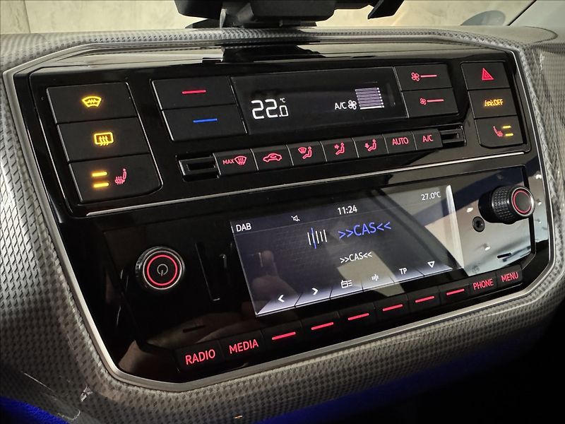 Volkswagen e-up! 61kW Style LED Kamera APP - fotka 39 z 45
