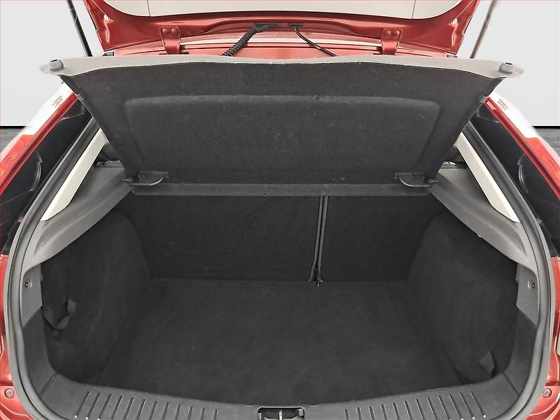 Ford Focus (2007) 1.6 16V, po STK, zamluveno - fotka 14 z 17
