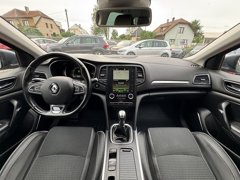 Renault Mégane (2016) 1.6dCi Bose Navi Polokůže - fotka 6 z 50