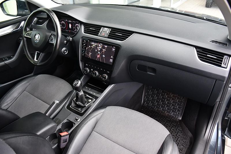 Škoda Octavia 2.0TDi STYLE VIRTUAL ACC ČR - fotka 12 z 54