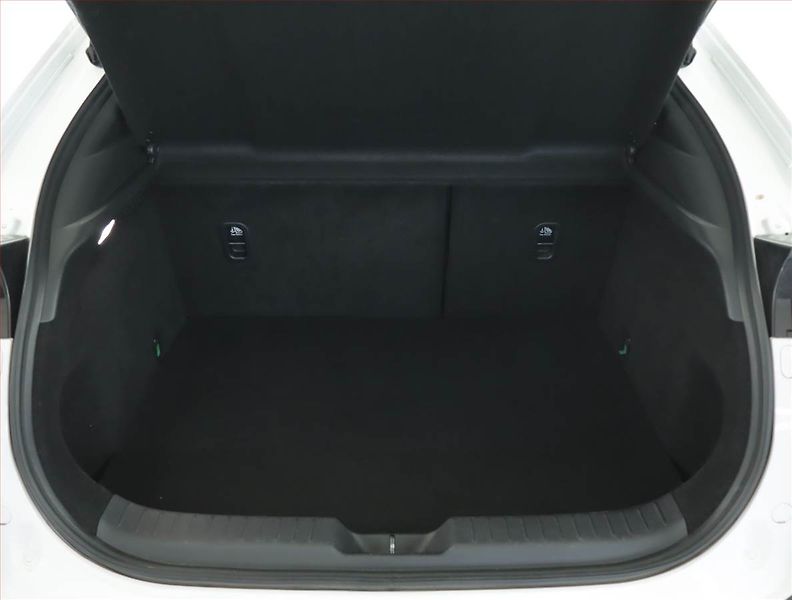 Mazda MX-30 (2022) e-Skyactiv, SoH 91%, Automat - fotka 14 z 19