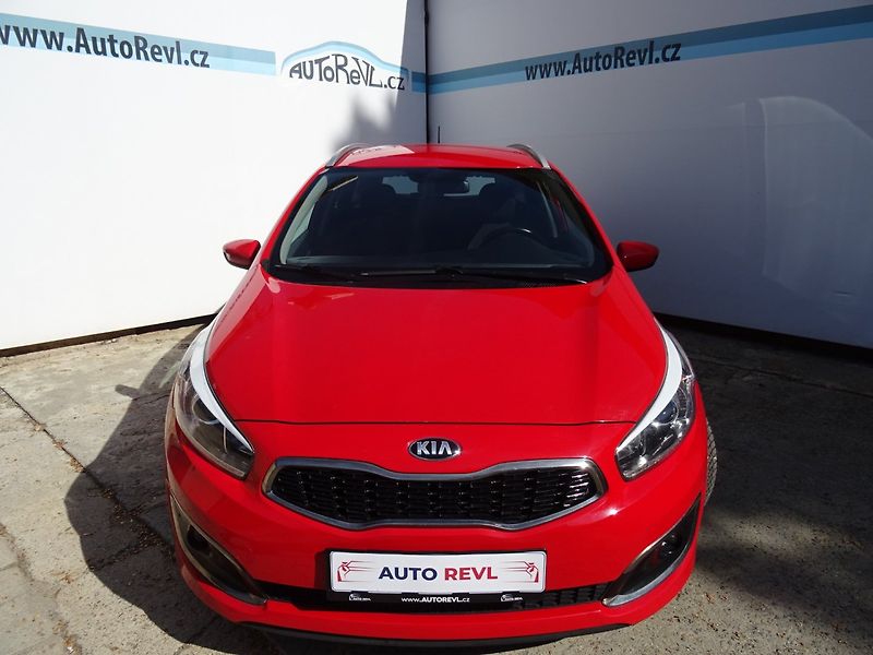Kia Ceed (2016) 1.6CRDi,100kW,NovéČR,klima - fotka 21 z 22