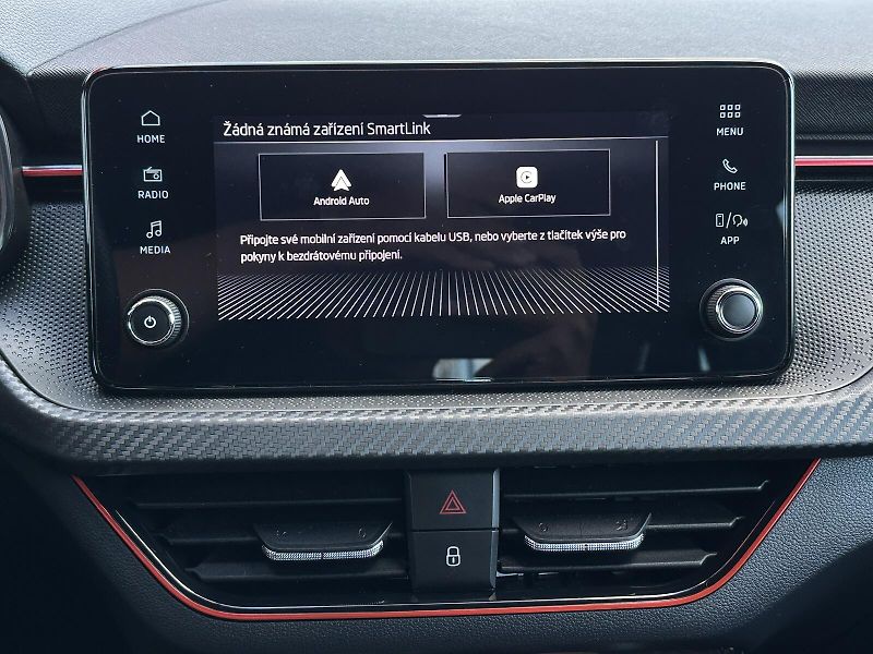 Škoda Scala 1.5TSi Monte Carlo 150PS KAMER - fotka 16 z 33
