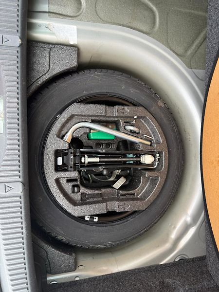Škoda Roomster (2013) 1,6 TDI AMB bez koroze - fotka 17 z 17