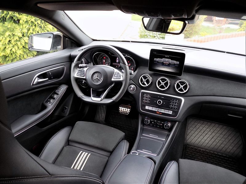 Mercedes-Benz CLA 2,1 200d 4MATIC SB AMG line - fotka 7 z 15