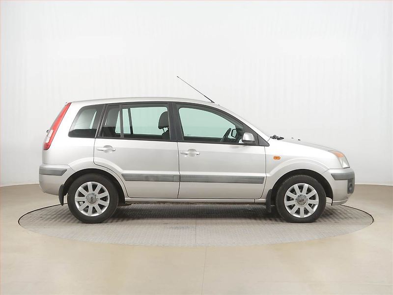 Ford Fusion (2005) 1.4, po STK, Klima, dobrý stav - fotka 6 z 14