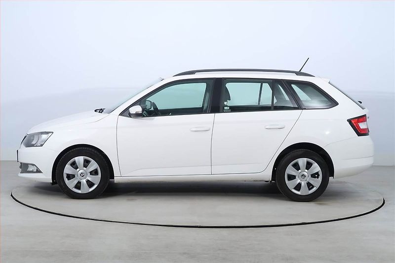 Škoda Fabia (2018) 1.4 TDI, Park. senzory - fotka 3 z 18