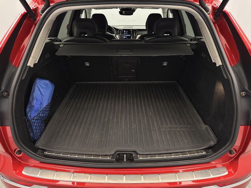 Volvo XC60 B4 INSCRIPTION CZ REZERVACE - fotka 5 z 44