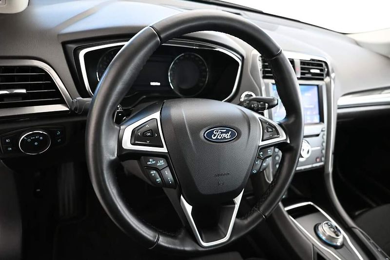 Ford Mondeo (2022) 2.0 LED SONY ACC Tažné Kamera - fotka 13 z 38
