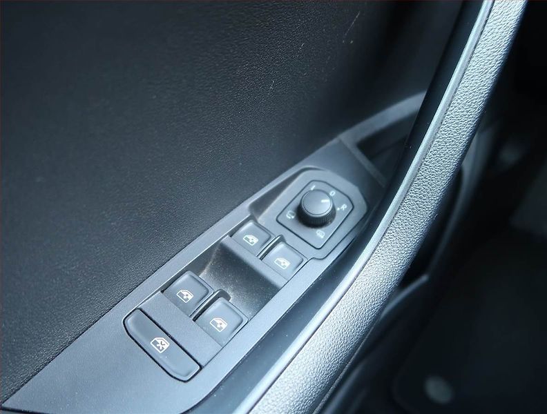 Škoda Karoq (2021) Style 2.0 TDI - fotka 14 z 15