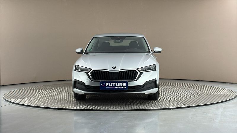 Škoda Octavia 2.0 TDI DSG Ambition - fotka 3 z 26
