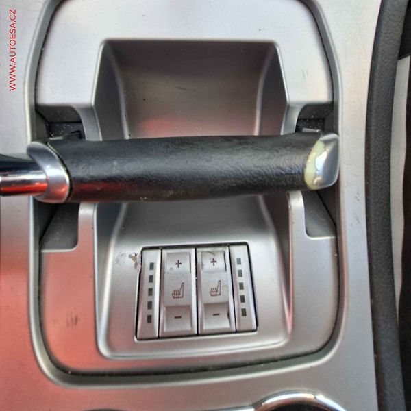 Ford S-MAX (2009) 2.2TDCi, ČR, AC, výhřev sed - fotka 19 z 19