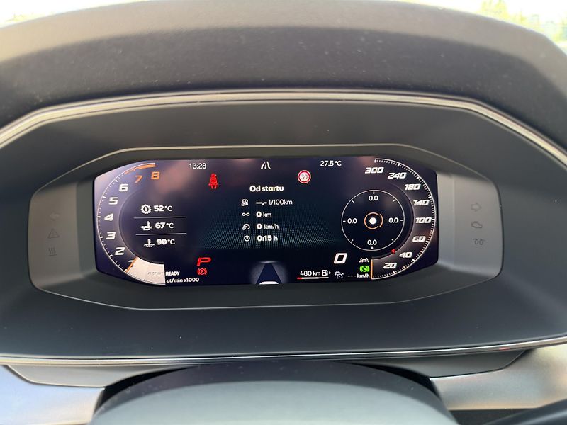 Cupra Formentor 1,5 eTSi/110kW - DSG - fotka 88 z 92