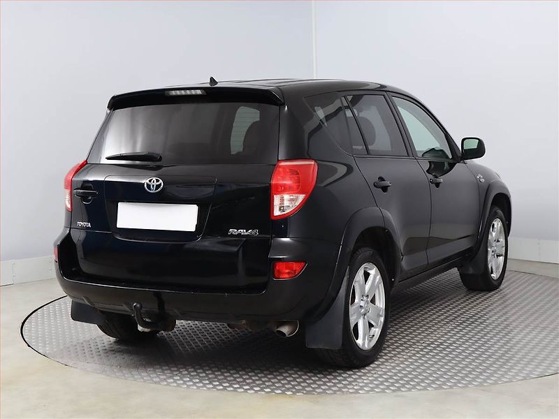 Toyota RAV4 (2008) 2.2 D-CAT, 4X4, Tempomat - fotka 5 z 19