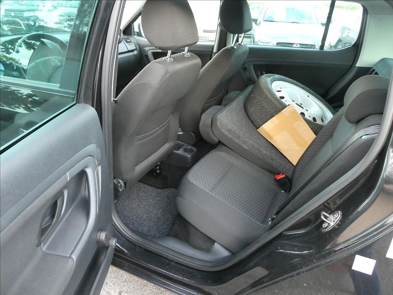 Škoda Fabia 1,2 TSi, 2 x kola, po servise - fotka 13 z 45