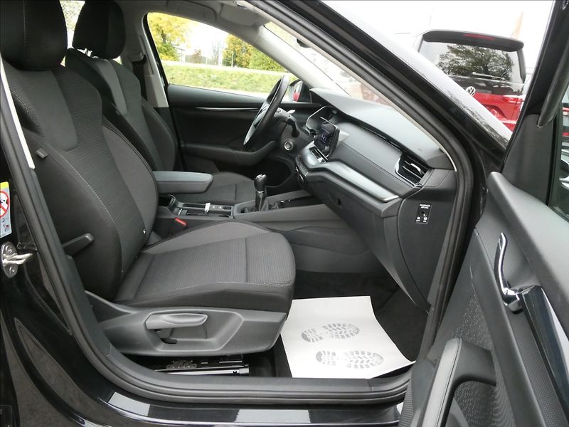 Škoda Octavia 2,0 TDi 110kW serviska,ČR,DPH - fotka 27 z 46