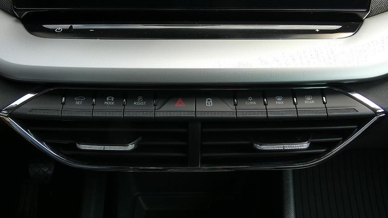Škoda Octavia Combi 2.0 TDI Style - fotka 17 z 26