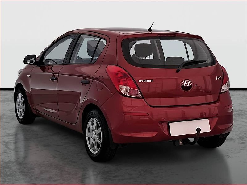 Hyundai i20 (2013) 1.2, nová STK, Tažné - fotka 4 z 15