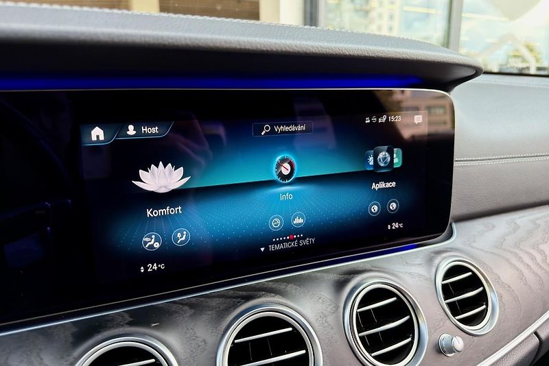 Mercedes-Benz Třídy E (2020) E 220d 4Matic AMG Line - fotka 85 z 112