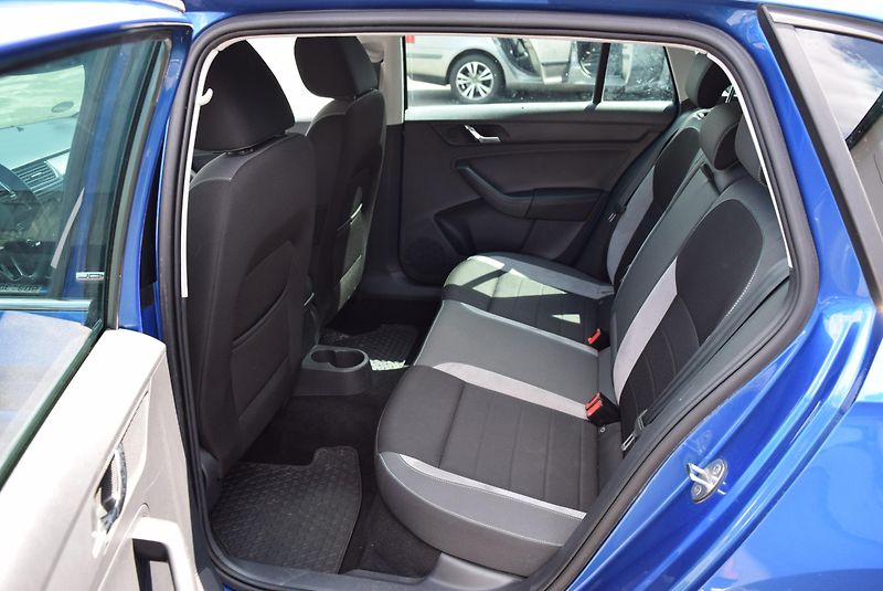 Škoda Rapid (2016) 1.2TSI 81kw AMBIT JOY XEN NAVI - fotka 15 z 49