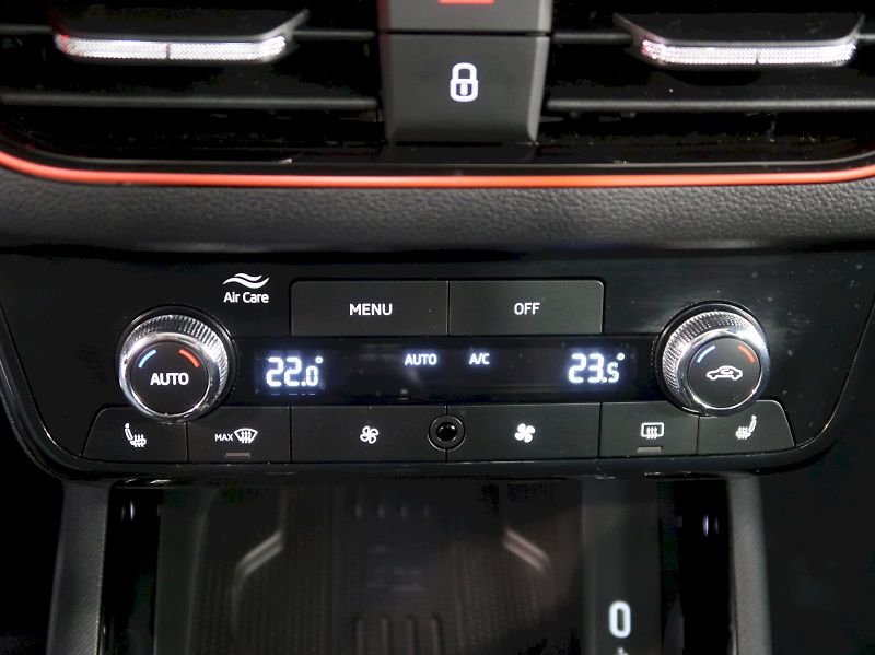 Škoda Kamiq (2025) MONTE CARLO 1.5TSI 110KW DSG - fotka 29 z 37