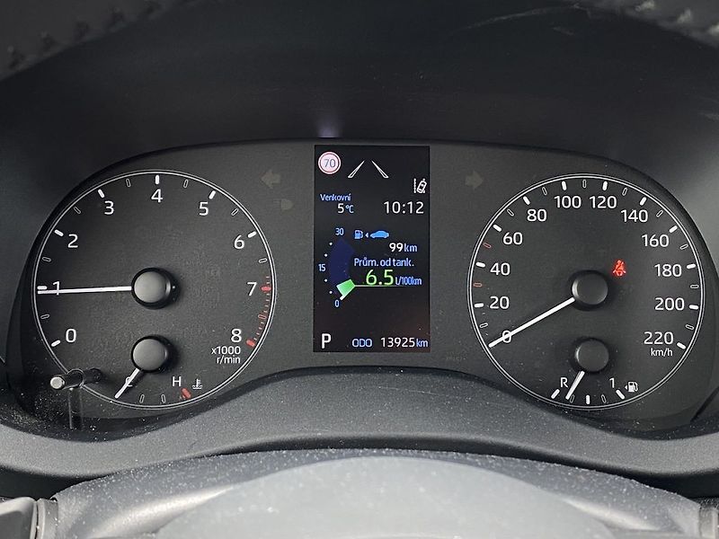 Toyota Yaris 1.5i, ČR-1m, Comfort, automat - fotka 15 z 29