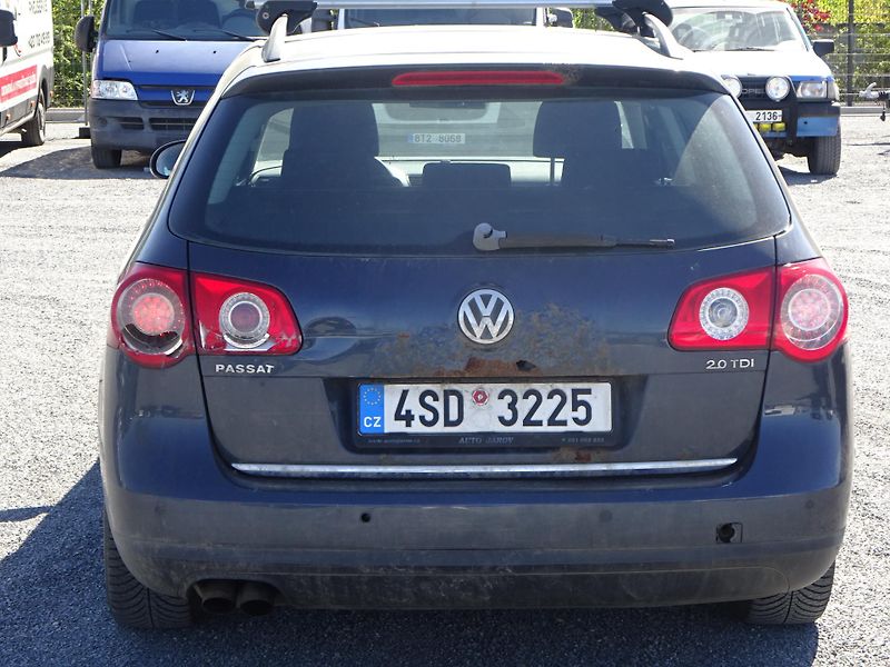 Volkswagen Passat 2.0TDI 103kW COMFORTLINE - fotka 5 z 15