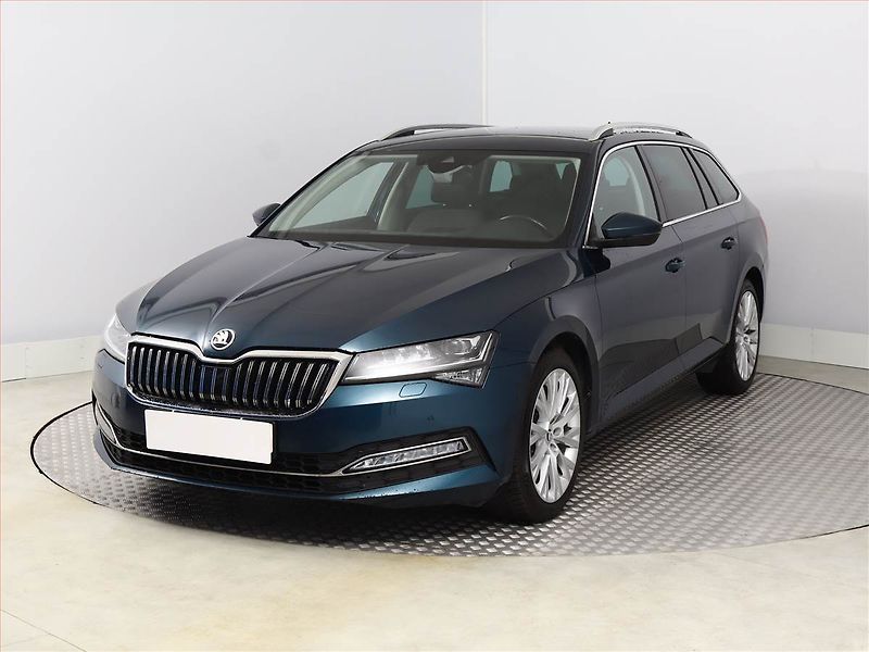 Škoda Superb (2023) Style 2.0 TDI - fotka 2 z 20