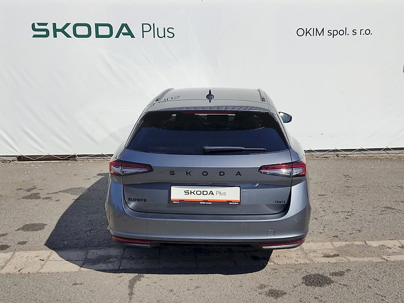 Škoda Superb (2025) Combi SportLine 2,0 Tdi 142 Kw - fotka 41 z 45