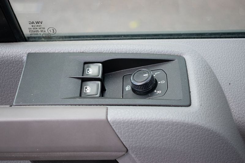 Volkswagen Crafter 2.0 TDI L2H2*2xŠOUPAČKY*DPH* - fotka 15 z 29