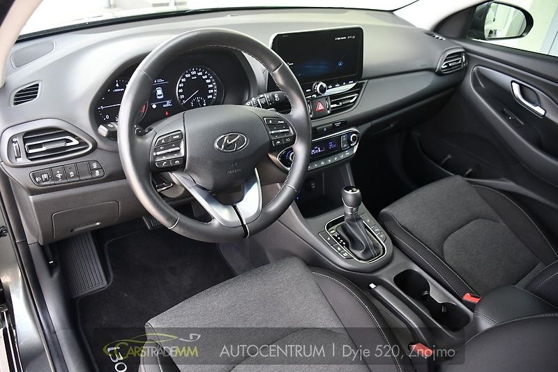 Hyundai i30 1.0T-GDI ČR FAMILY SMART DCT - fotka 9 z 52