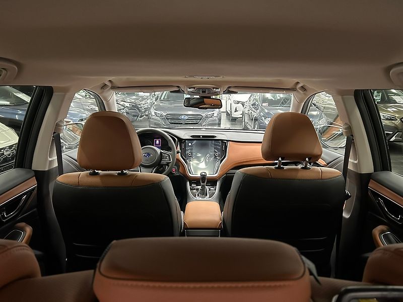 Subaru Outback (2024) 2.5 Touring 2024 | Záruka - fotka 15 z 46