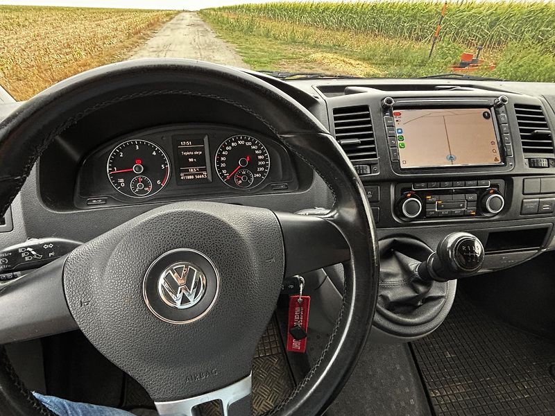 Volkswagen Caravelle (2012) T5.1 2.0 TDI 103 kW (CAAC) - fotka 7 z 15