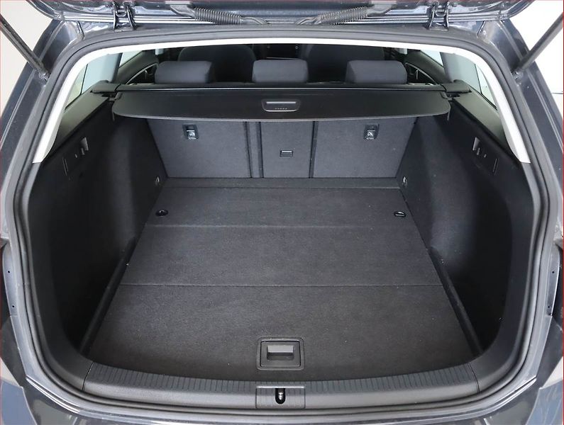 Volkswagen Golf (2018) 1.6 TDI, Serv.kniha, Tempomat - fotka 14 z 21