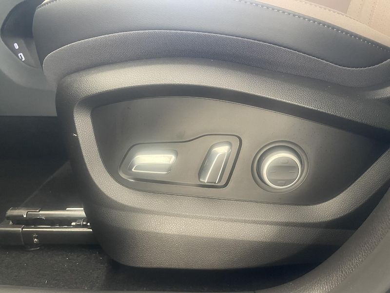 Chery Tiggo 8 PHEV (2026) 1,5T Unique FWD - fotka 21 z 55