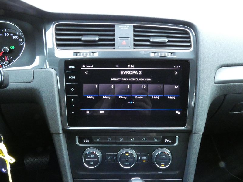 Volkswagen e-Golf (2020) Comfortline 100kW SoH 87% - fotka 27 z 30