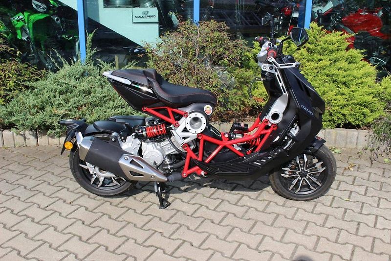 Italjet Dragster 125 (2025) DEMO 2025 - fotka 2 z 8
