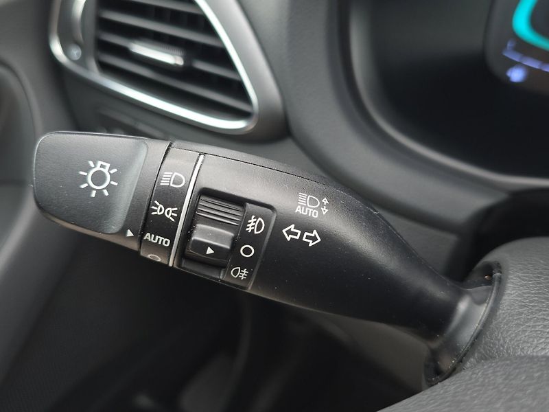 Hyundai i30 (2024) Comfort 1.0T-GDi 73kw, serv. k - fotka 12 z 22