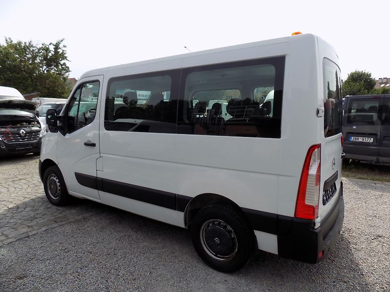 Opel Movano 2,3 CDTI 107 KW L1H1 9 MÍST - fotka 16 z 42
