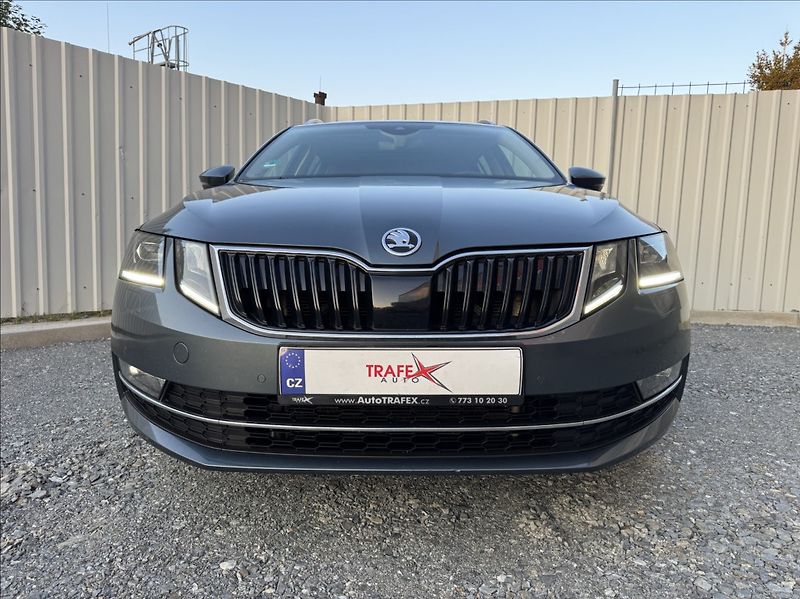 Škoda Octavia 2,0 TSI 140kW DSG L&K 4x4 DPH - fotka 2 z 50