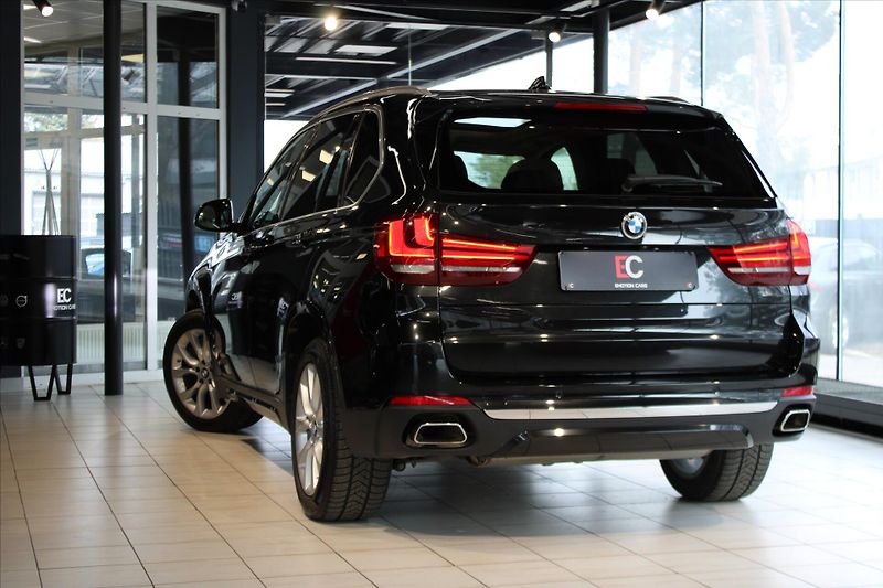 BMW X5 xDrive40d NezTop/HUD/Pano/AdLE - fotka 29 z 32