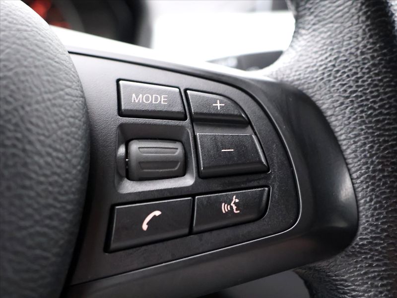 BMW X1 1,5 18i sDrive Advantage - fotka 19 z 32