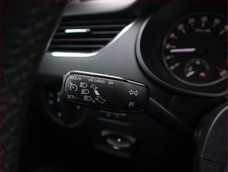 Škoda Octavia (2014) 1.6 TDI, Automat, Navi - fotka 19 z 20