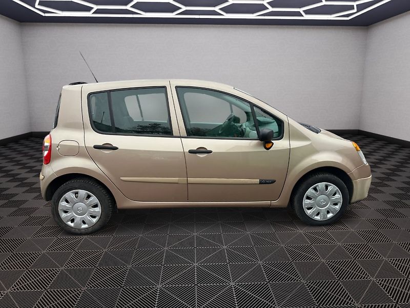 Renault Modus (2004) 1.6 16v 65kw - fotka 8 z 22