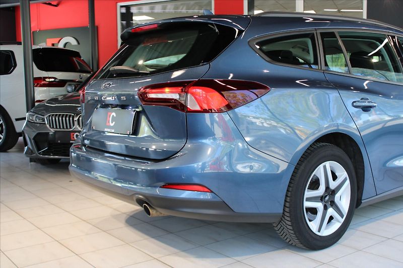 Ford Focus TDCi EcoBlue 88kW 8AT LED/DPH - fotka 8 z 27
