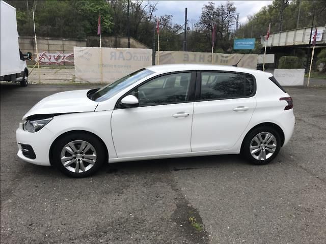 Peugeot 308 1.2 i 81 kW 95 000 km ČR 1.m - fotka 4 z 15